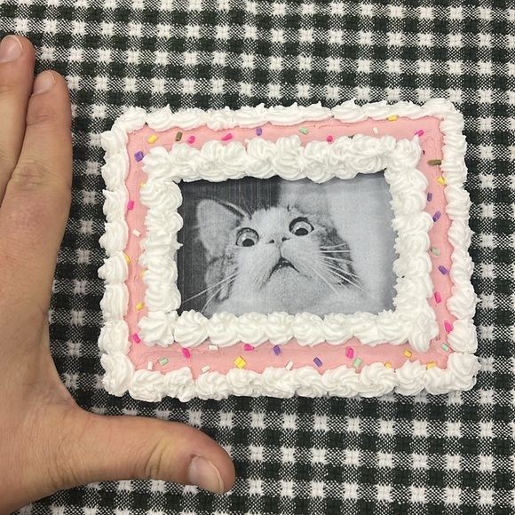 Handmade cake frame - Picture 2 of 3